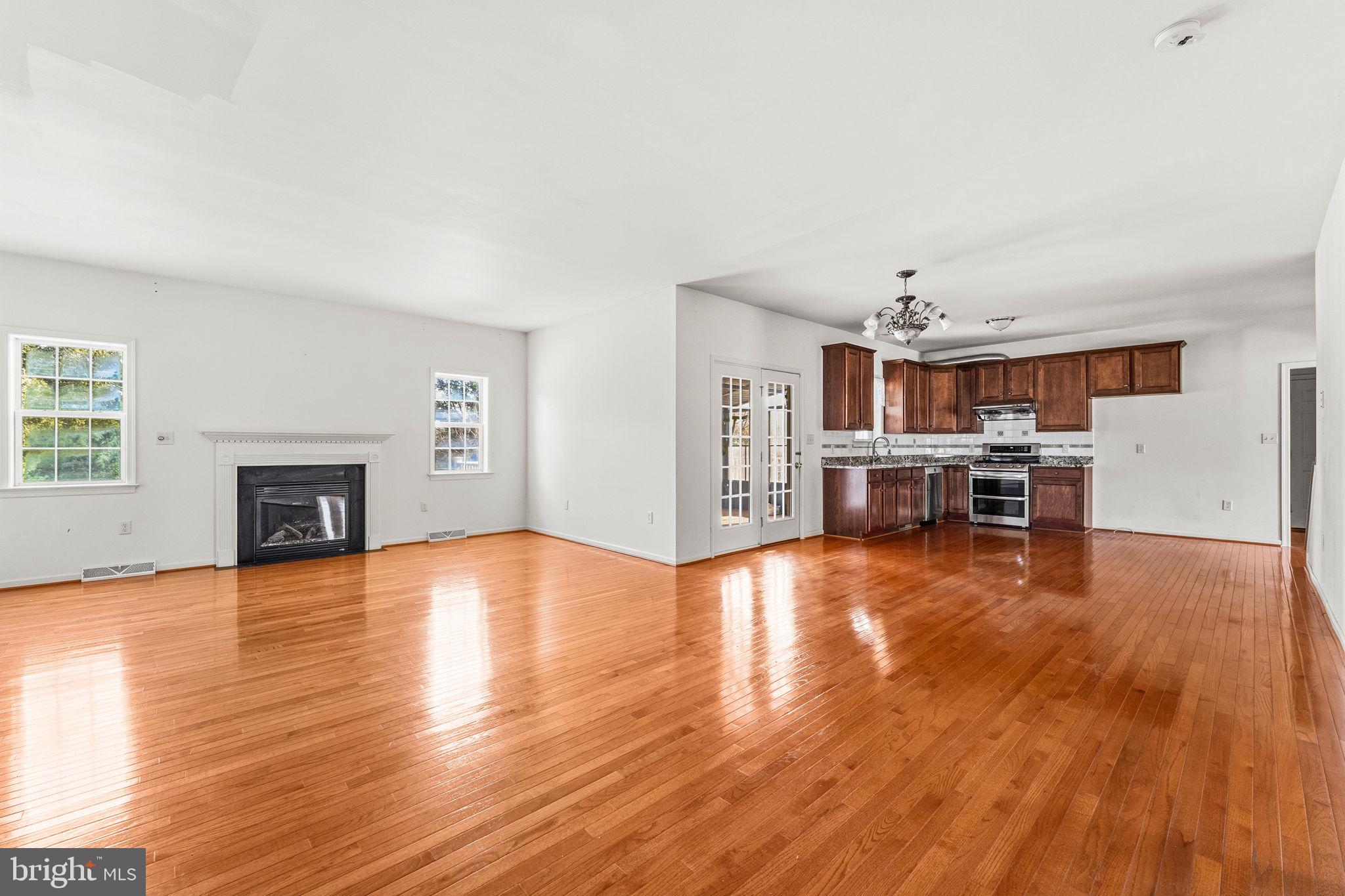 FOX CHASE - Residential