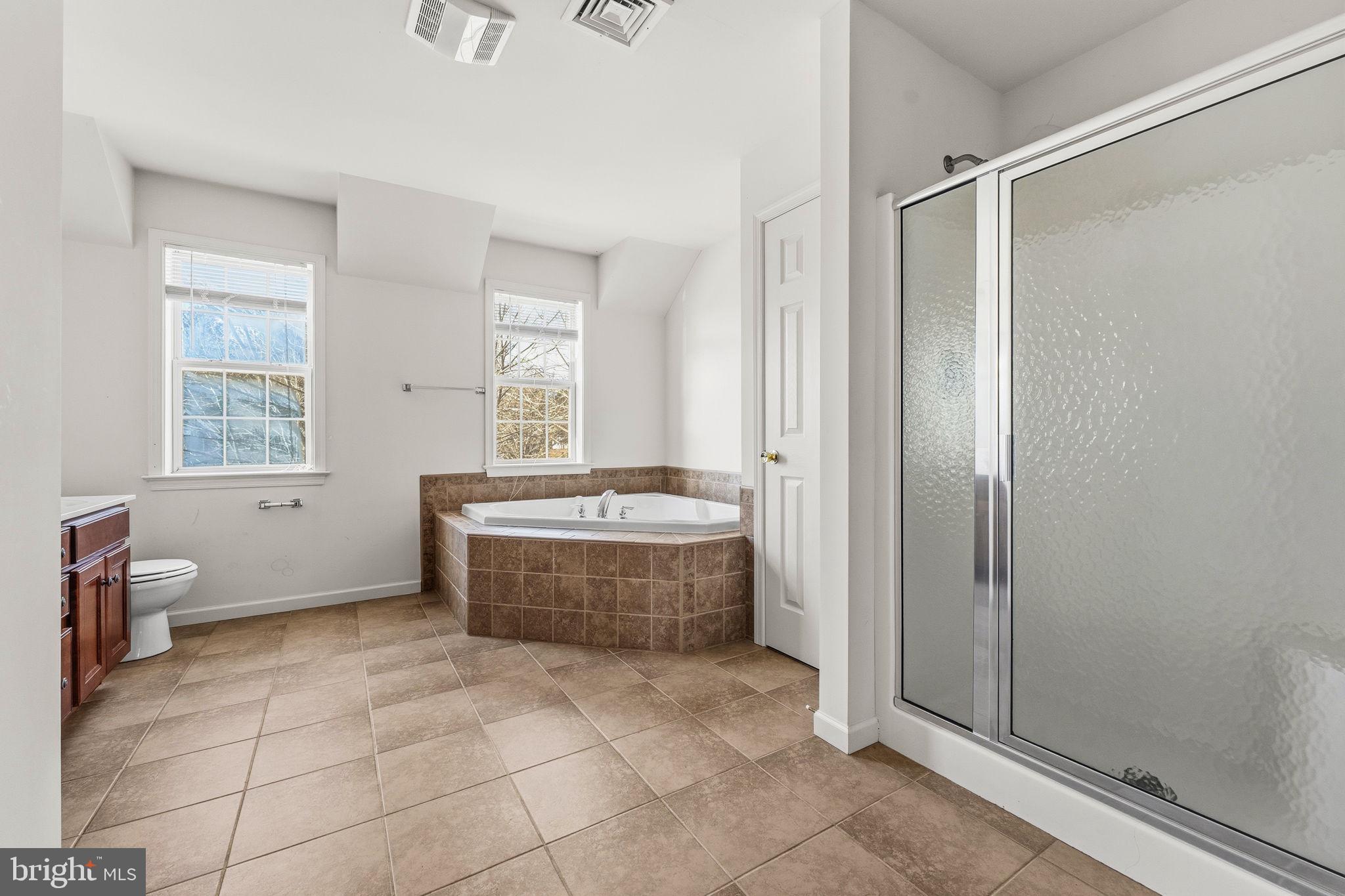 FOX CHASE - Residential