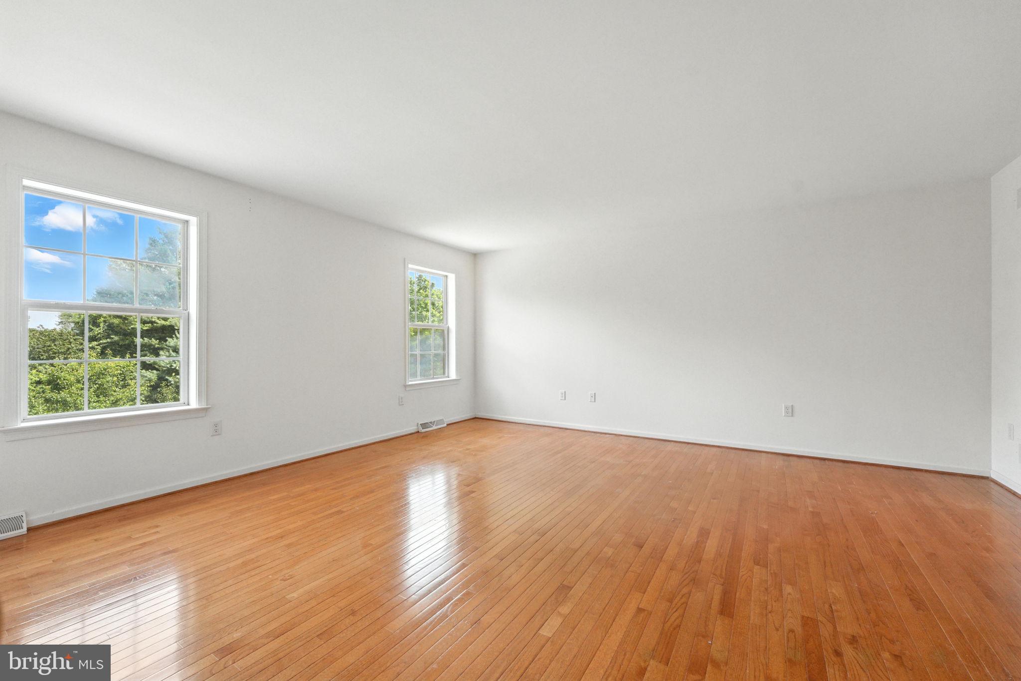 FOX CHASE - Residential