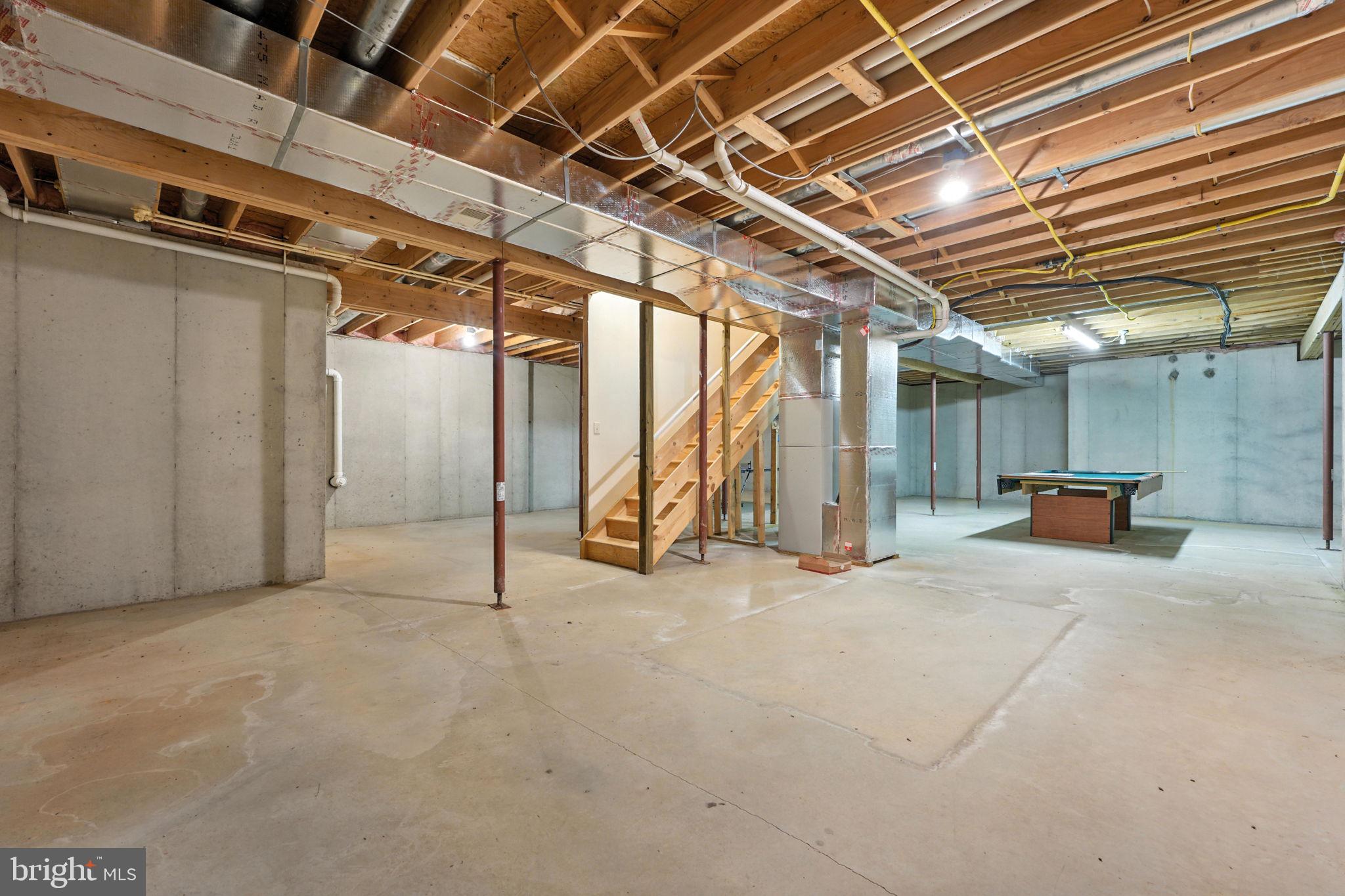 FOX CHASE - Residential