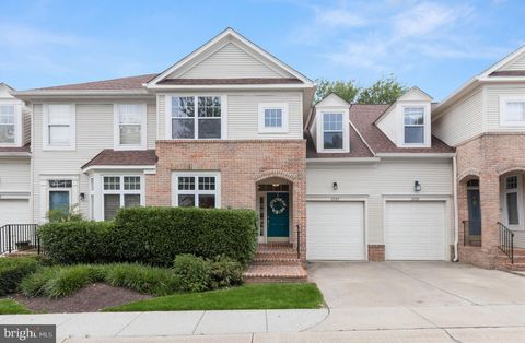 Condo For Sale - 2222 Merion Pond #56<br/> WOODSTOCK, MD 21163