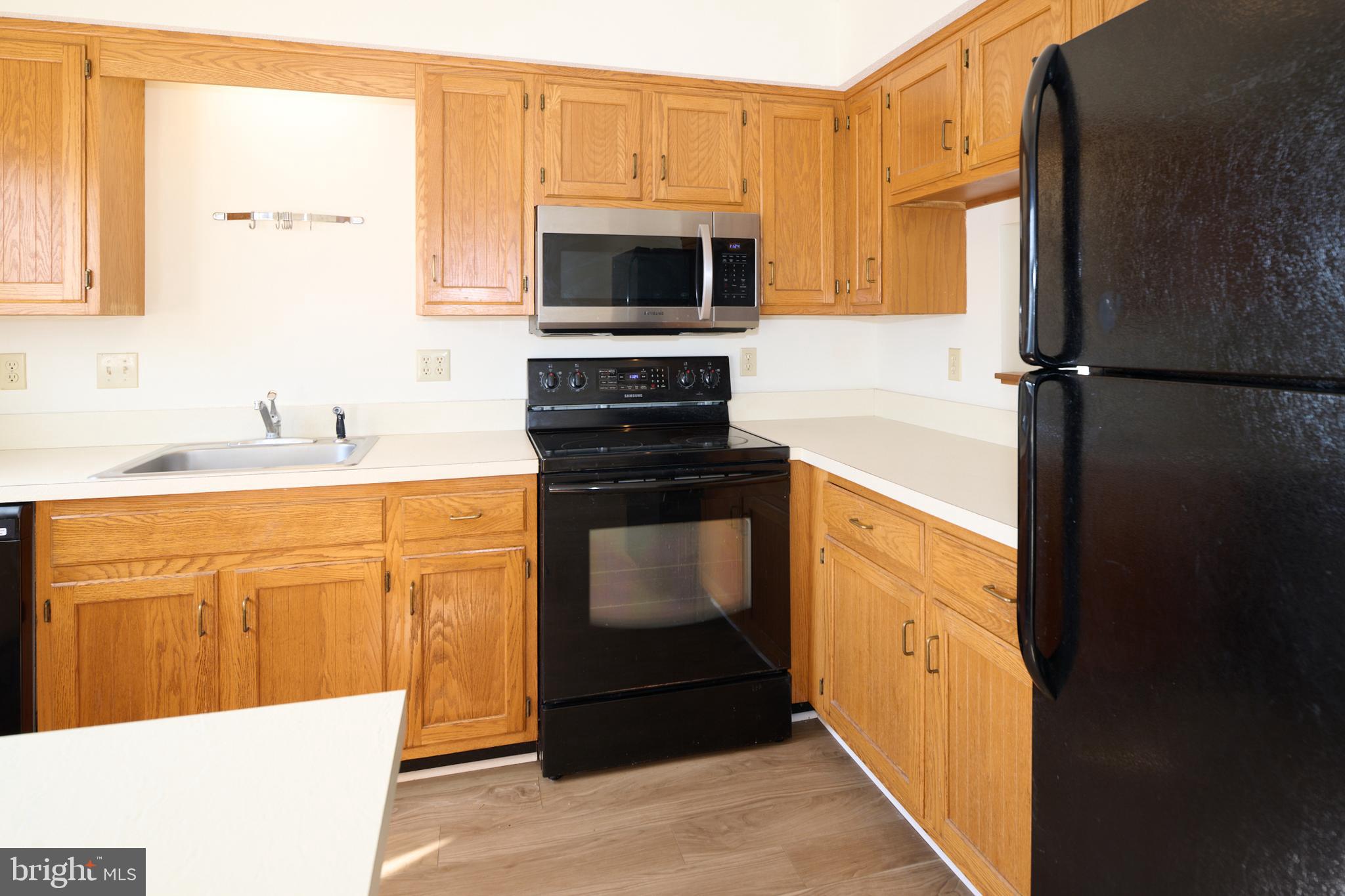 CEDAR KNOLL - Residential