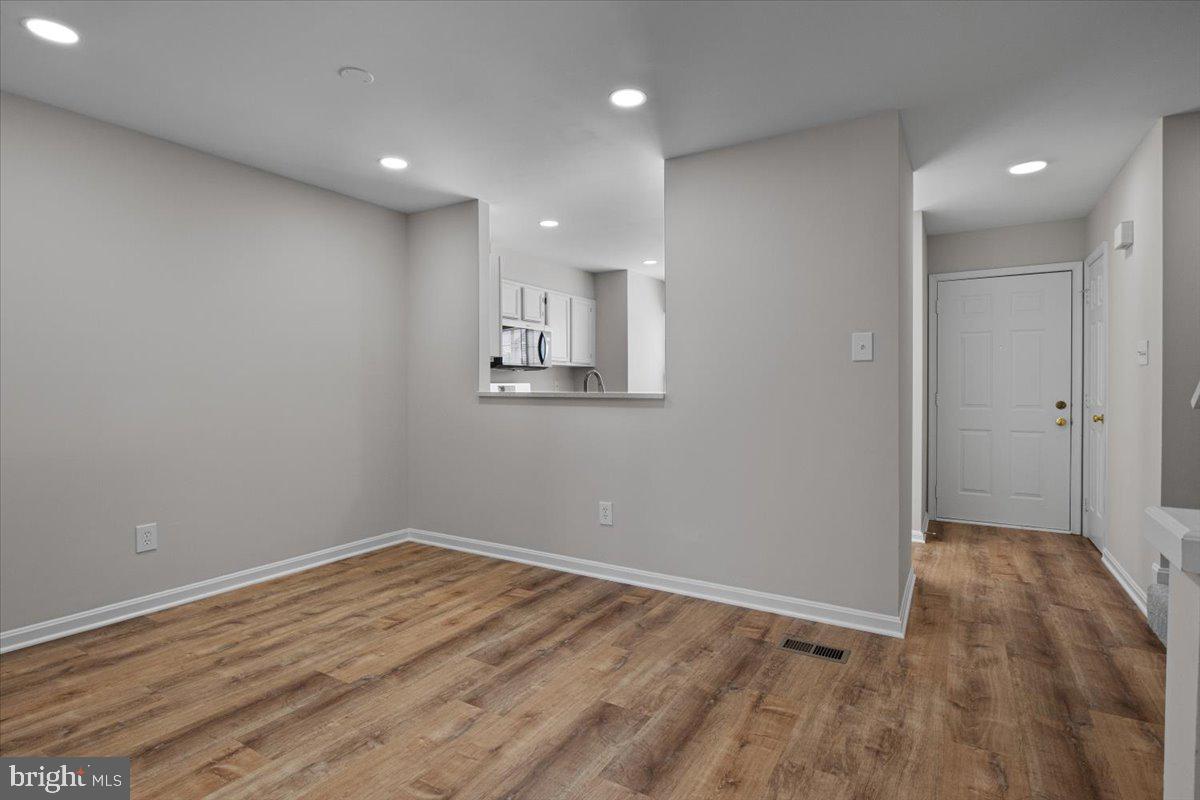 CENTREVILLE GREEN - Residential