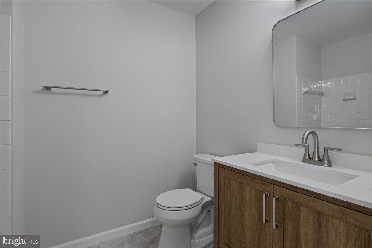 CENTREVILLE GREEN - Residential