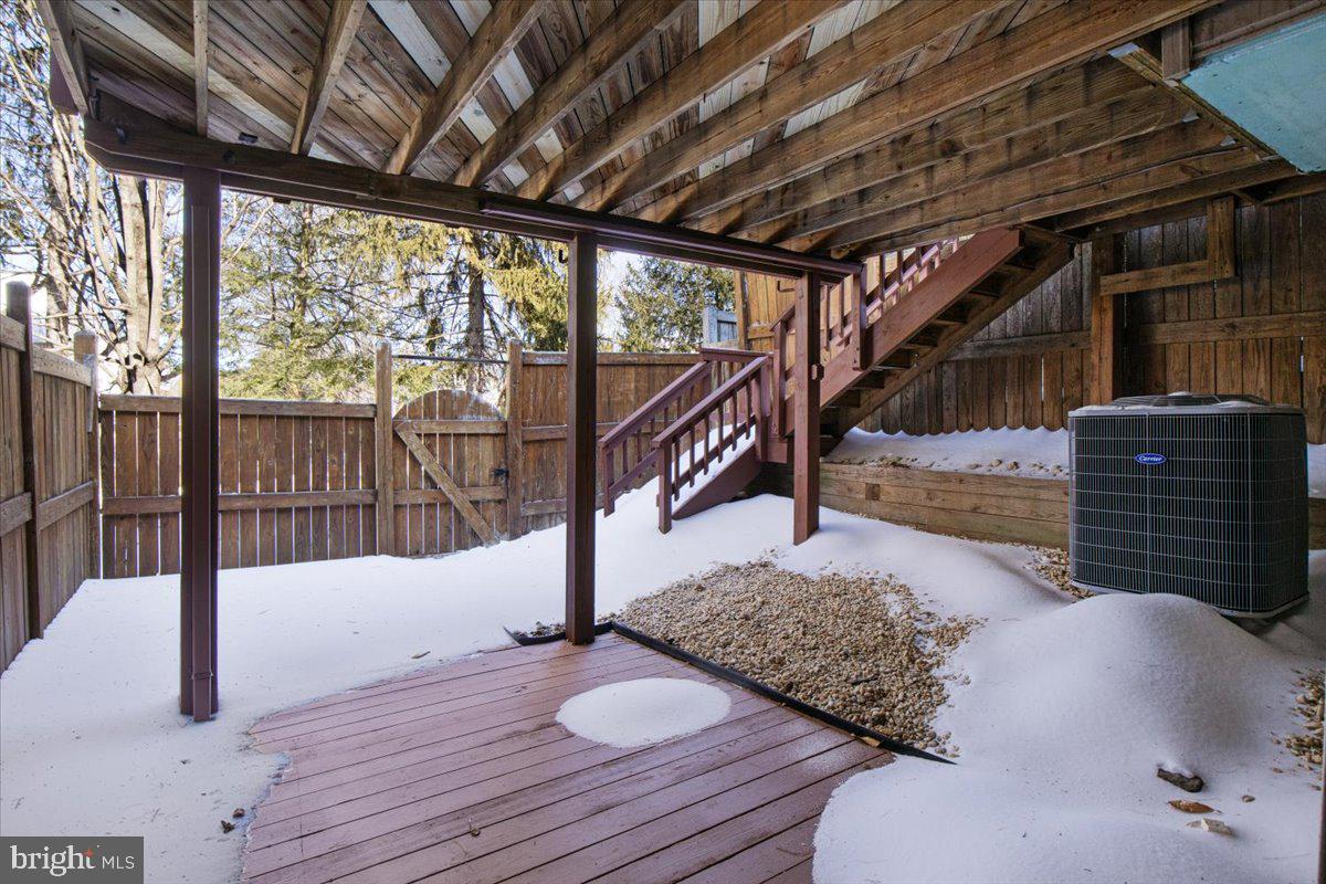 CENTREVILLE GREEN - Residential