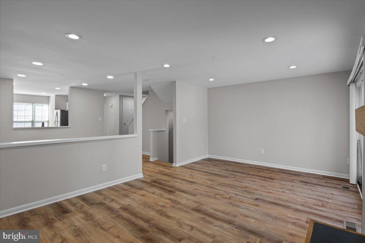 CENTREVILLE GREEN - Residential