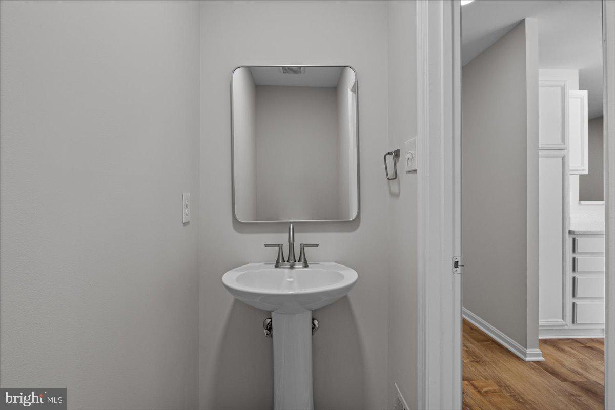 CENTREVILLE GREEN - Residential