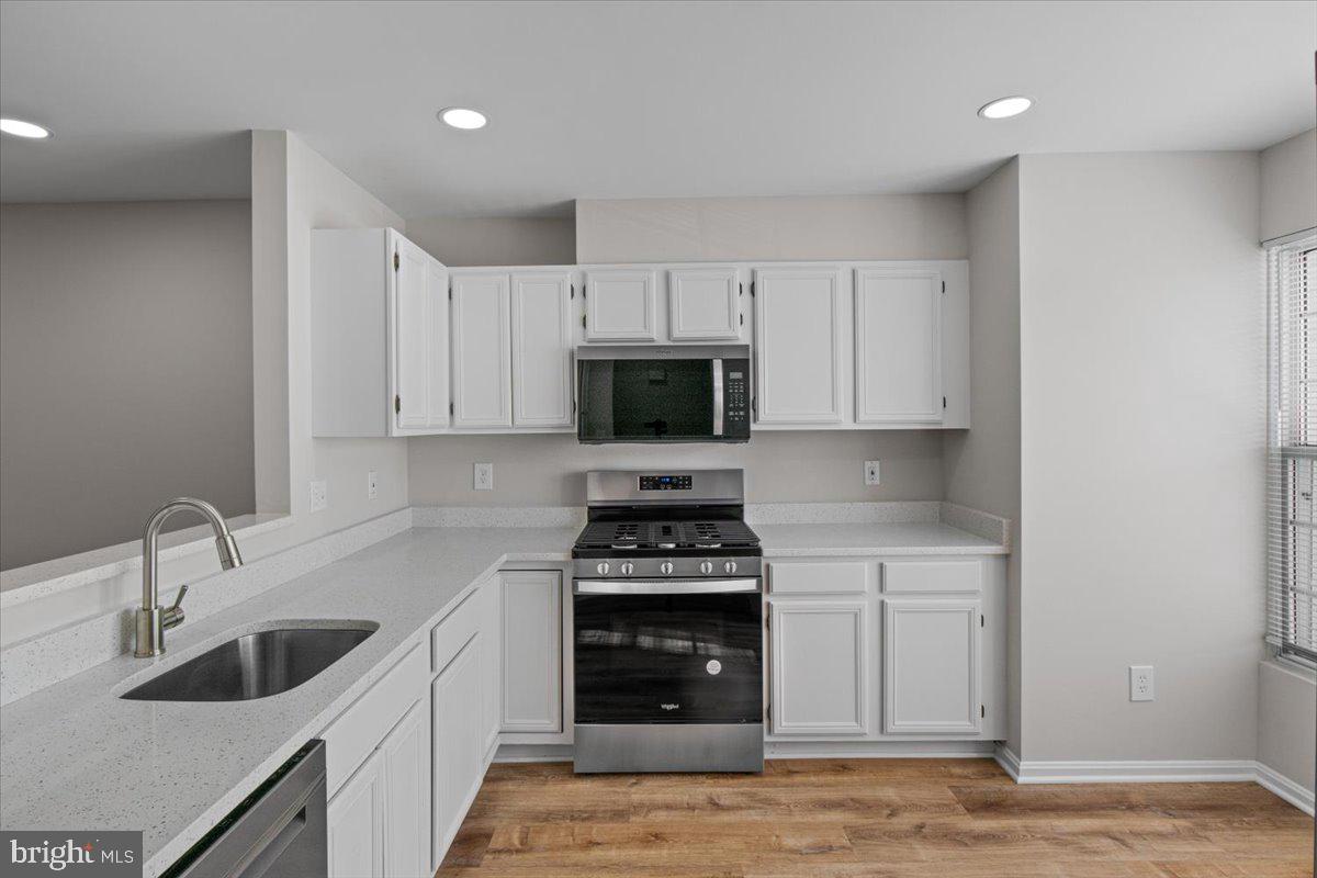 CENTREVILLE GREEN - Residential