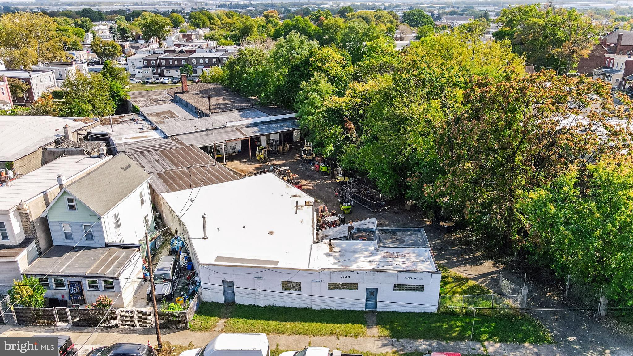 7128 GRAYS AVENUE 36