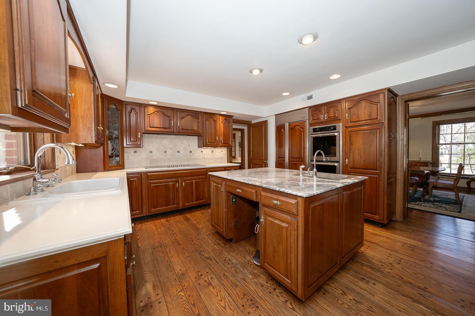 RADNOR HUNT - Residential