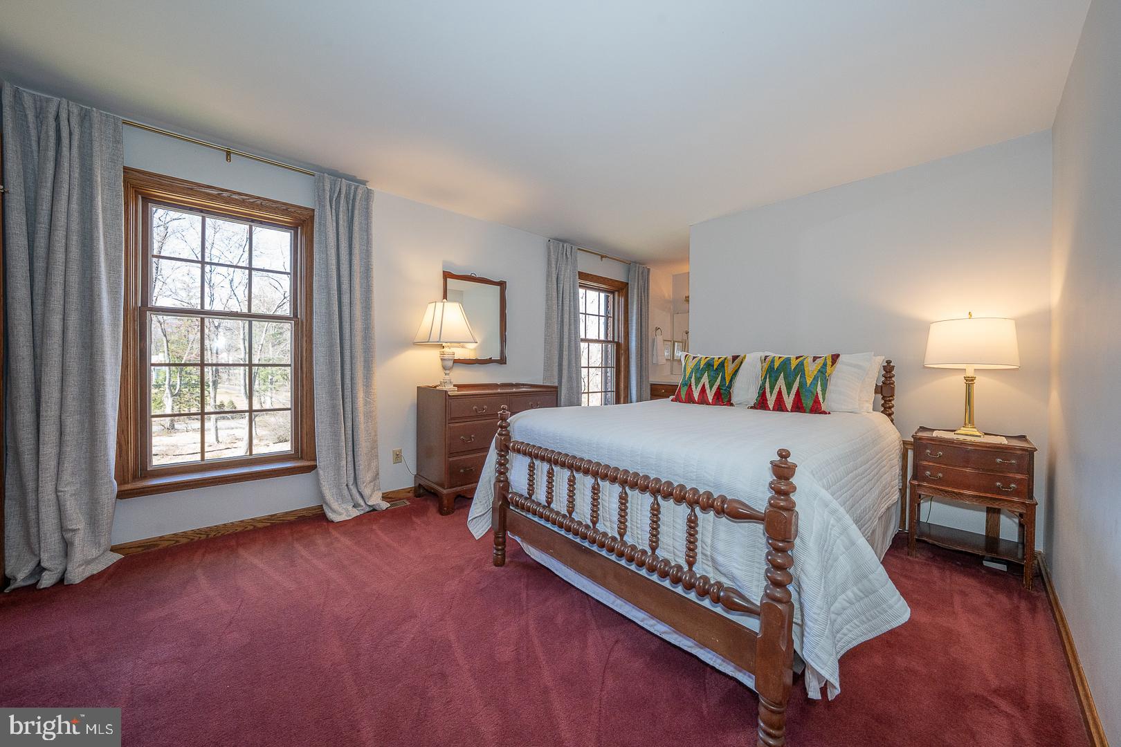 RADNOR HUNT - Residential