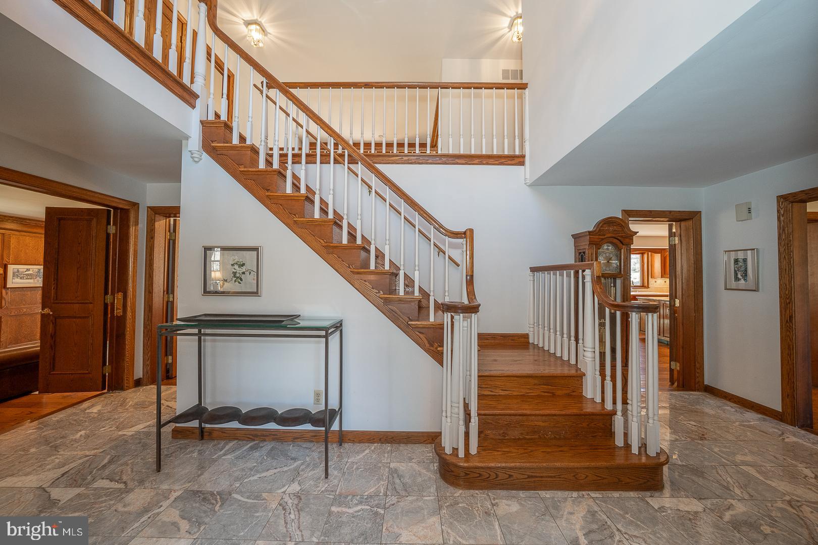 RADNOR HUNT - Residential