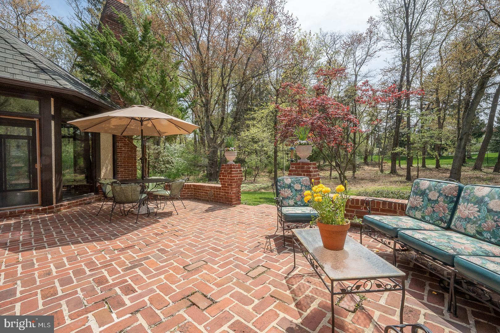 RADNOR HUNT - Residential