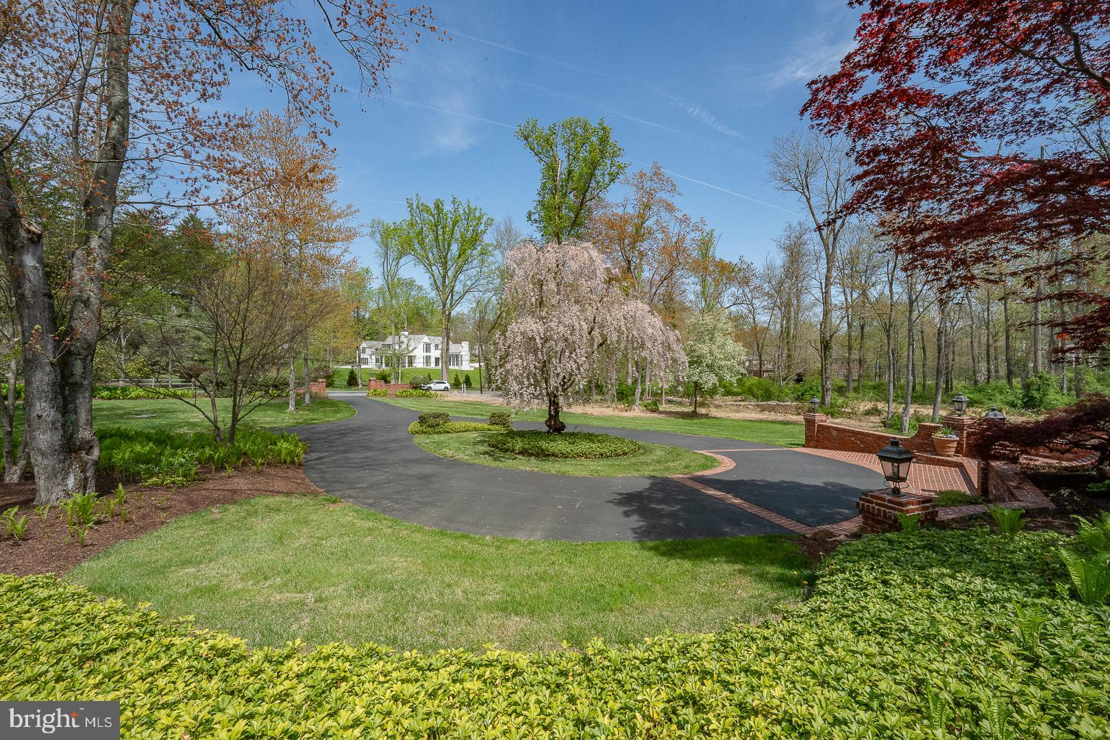 RADNOR HUNT - Residential