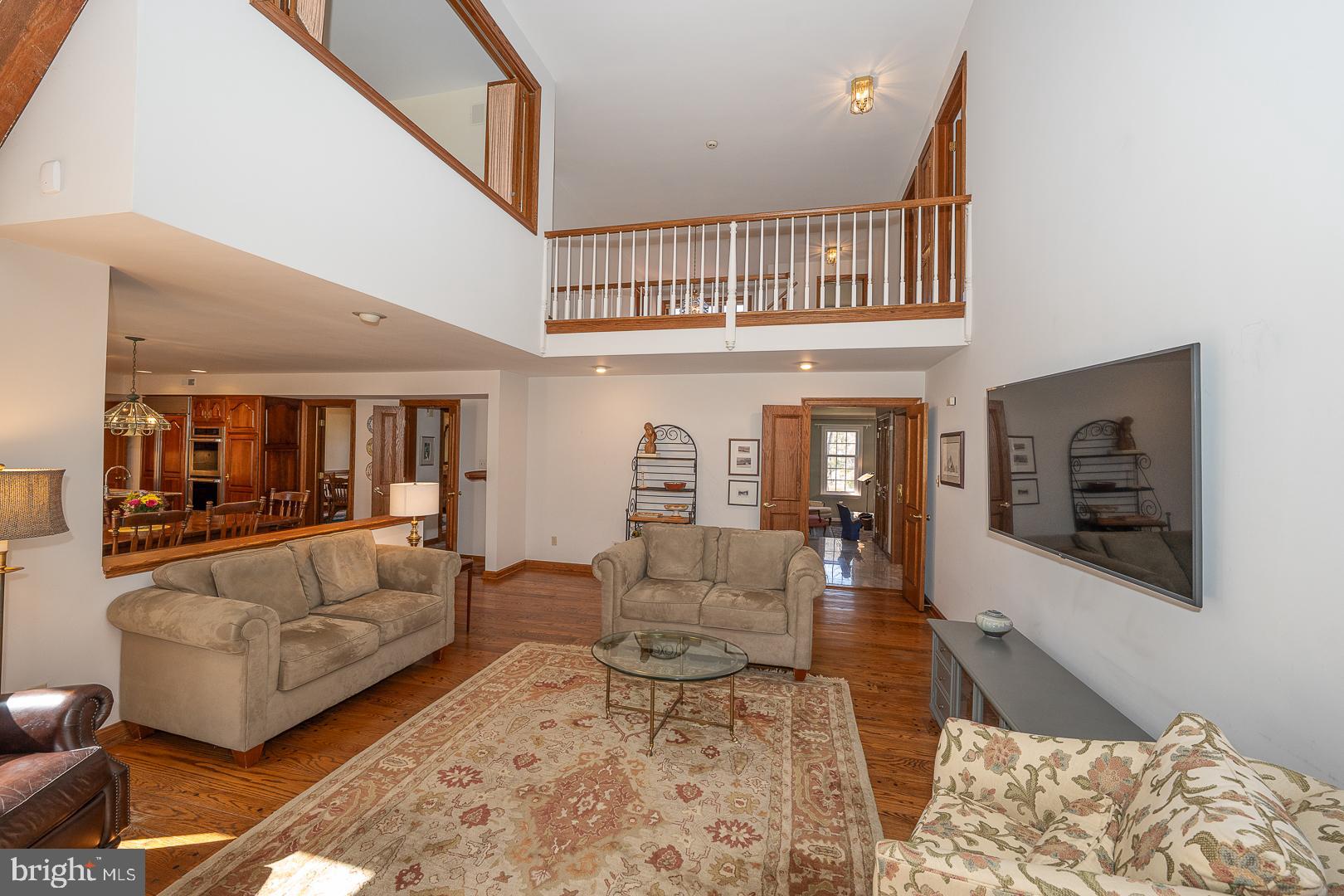 RADNOR HUNT - Residential