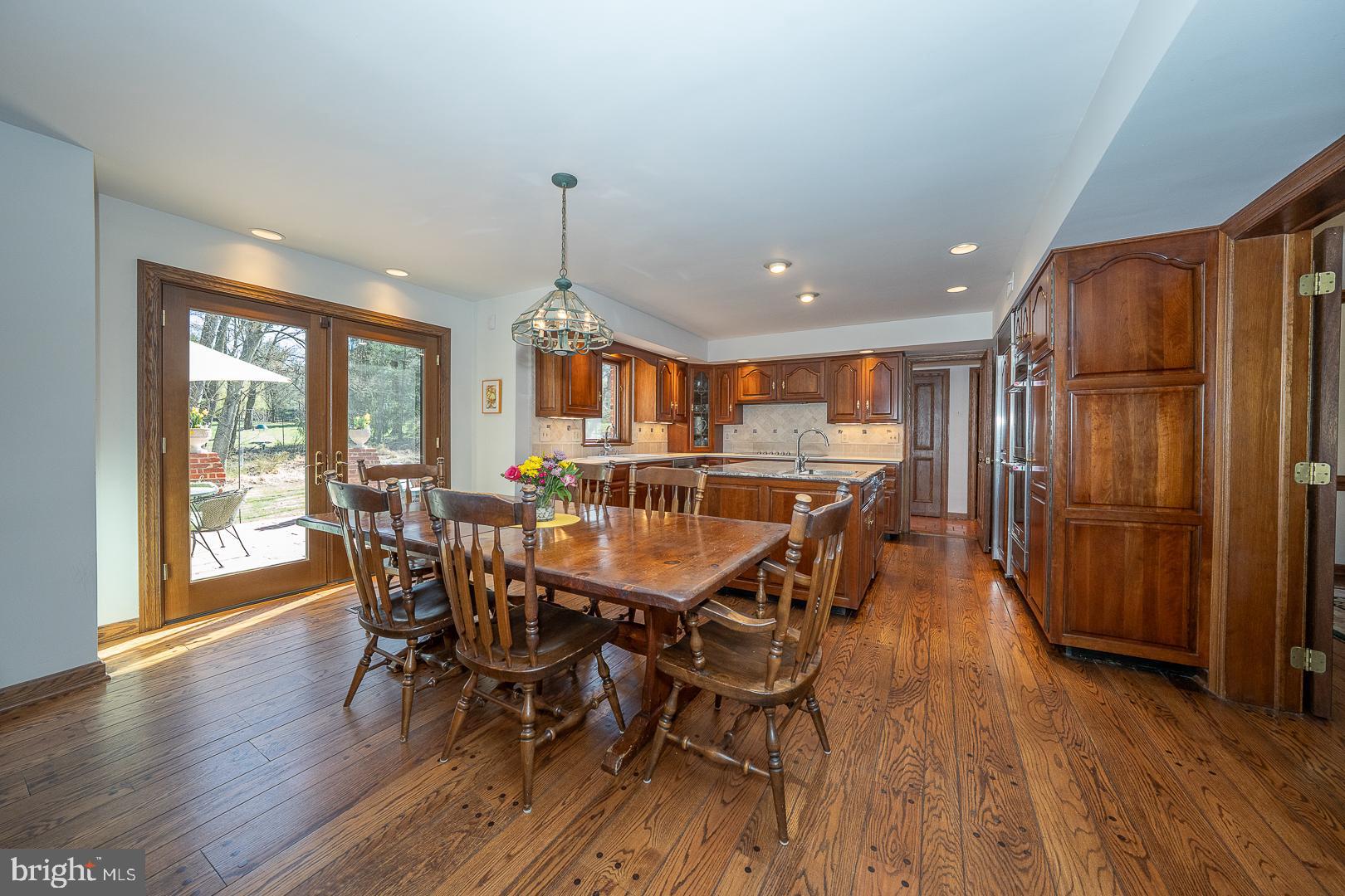 RADNOR HUNT - Residential