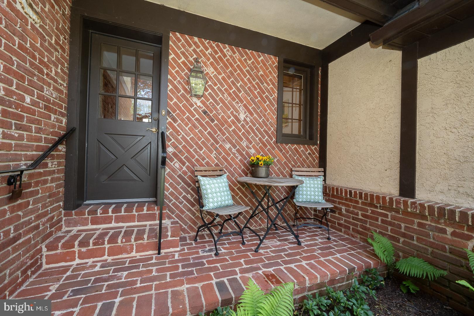 RADNOR HUNT - Residential