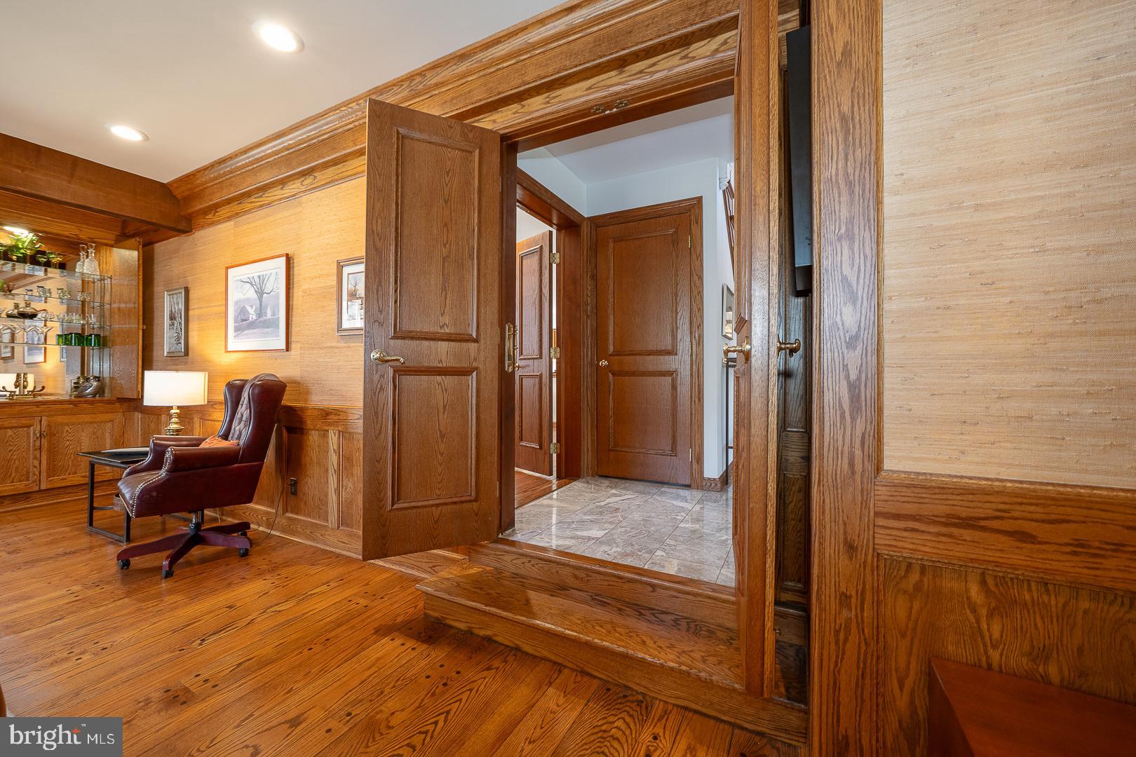 RADNOR HUNT - Residential