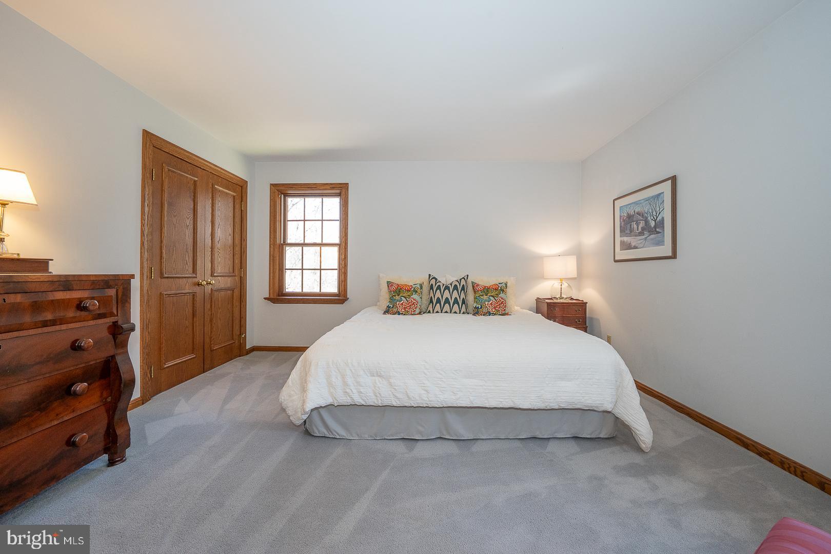 RADNOR HUNT - Residential