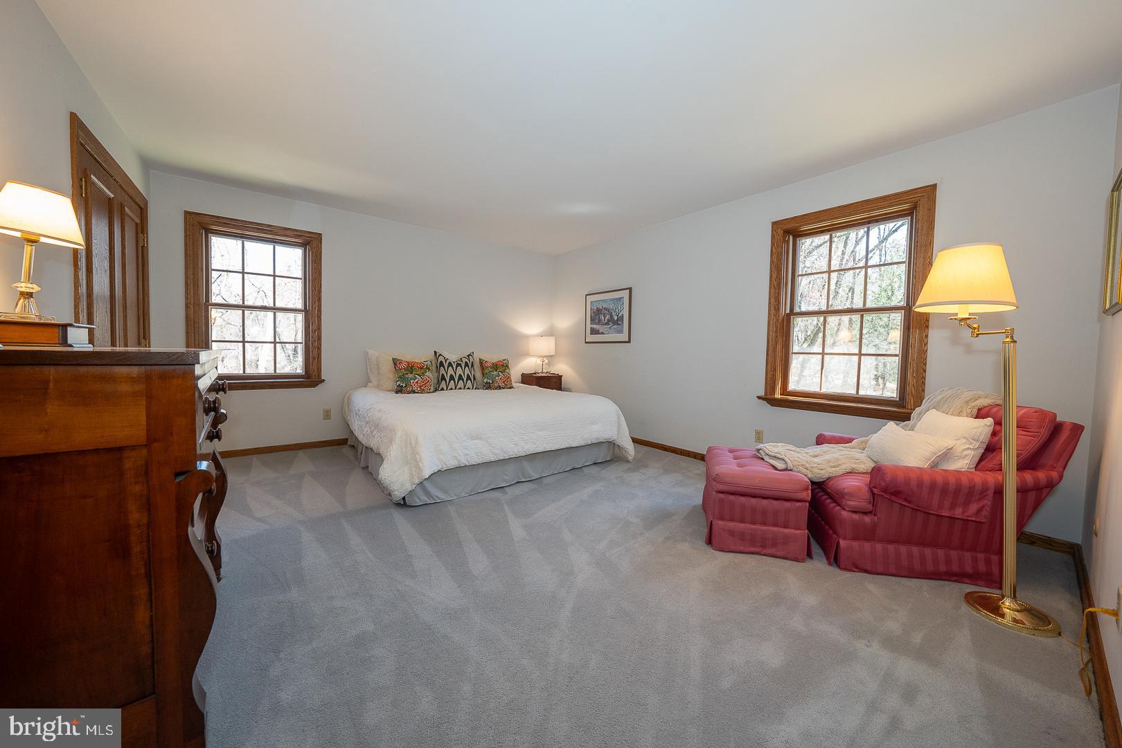 RADNOR HUNT - Residential