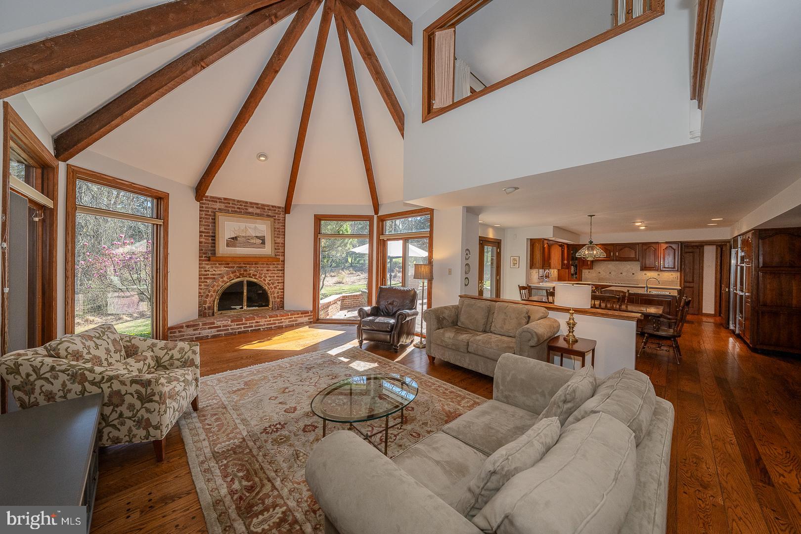 RADNOR HUNT - Residential