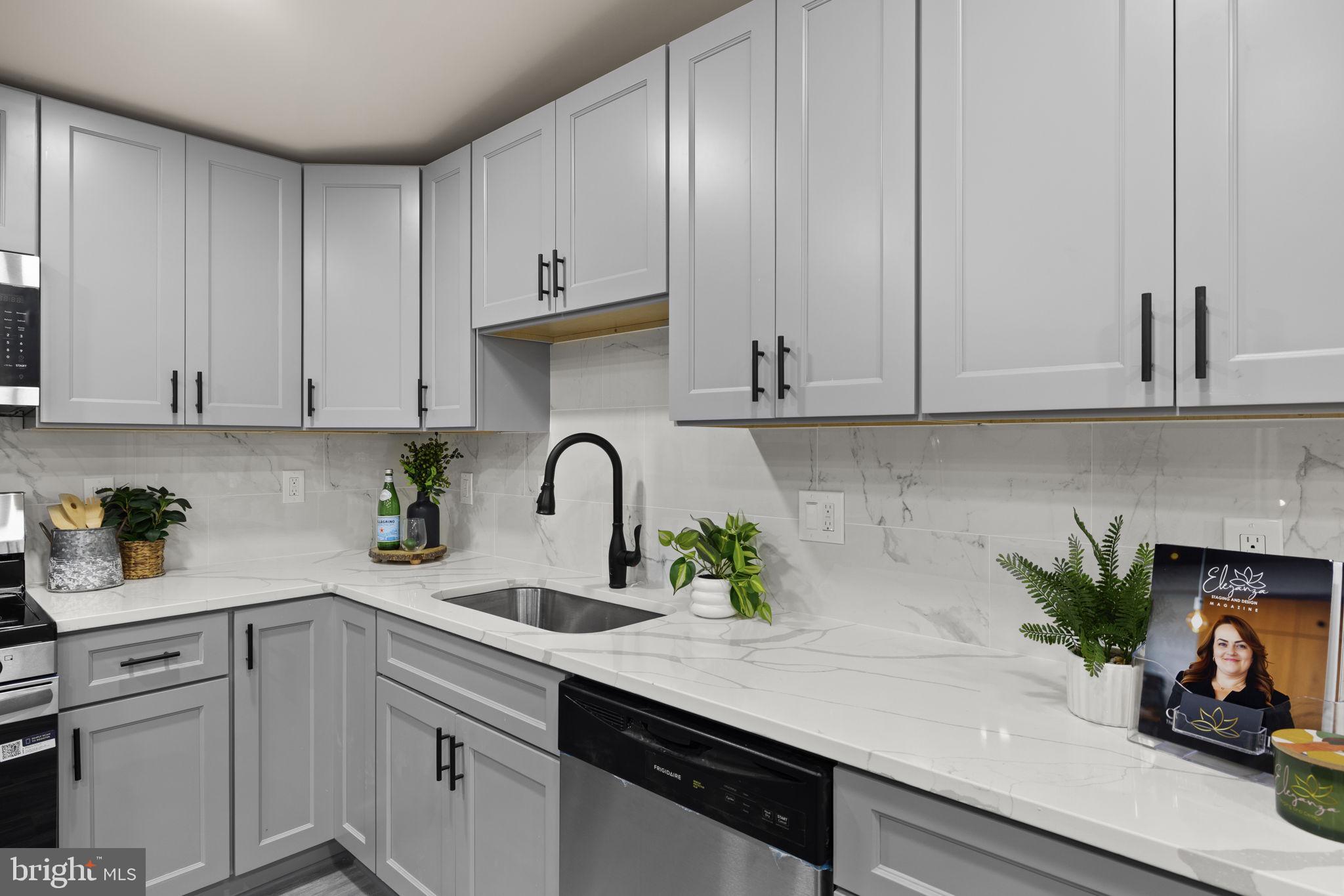 SADDLEBROOKE FARMS - Residential