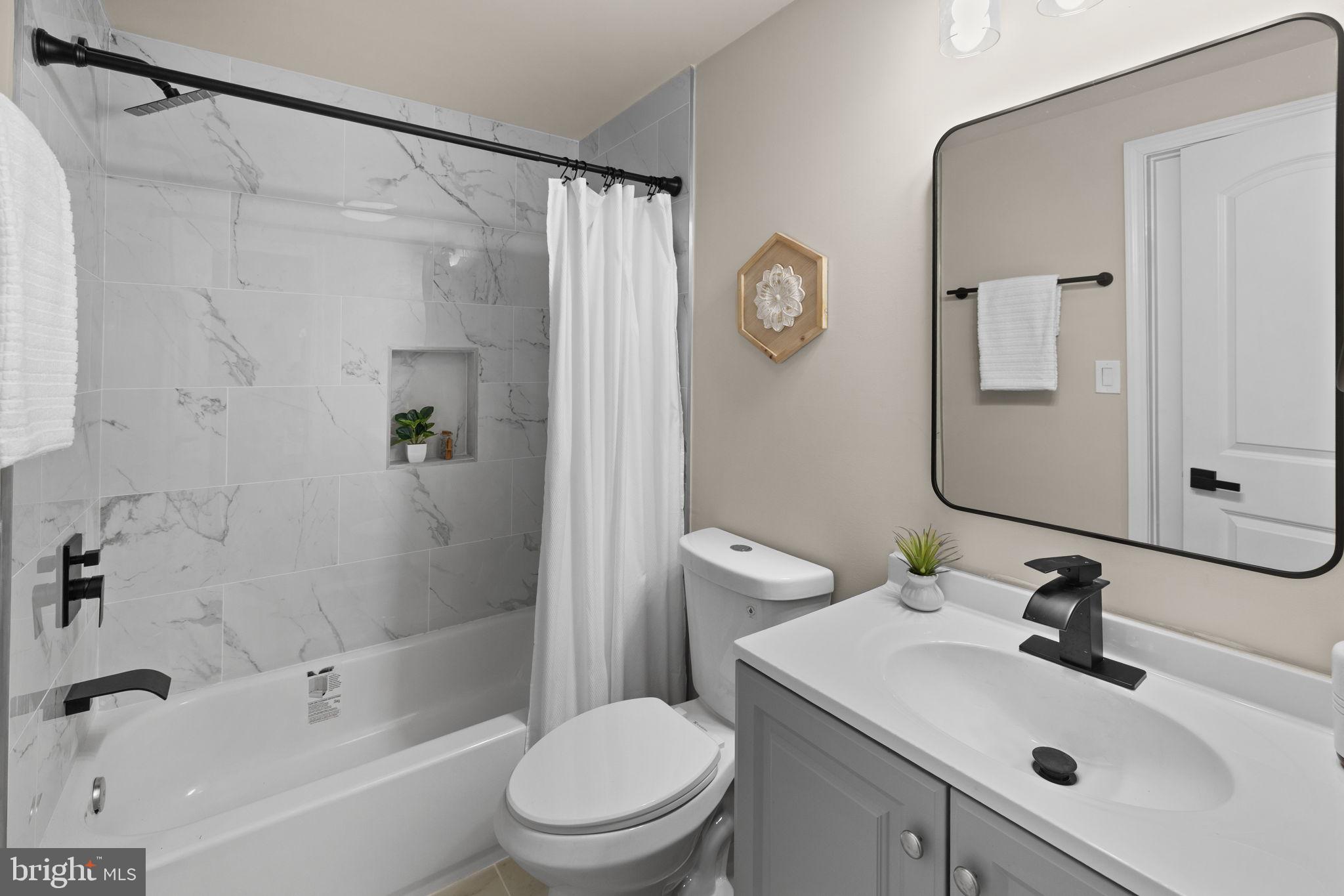 SADDLEBROOKE FARMS - Residential