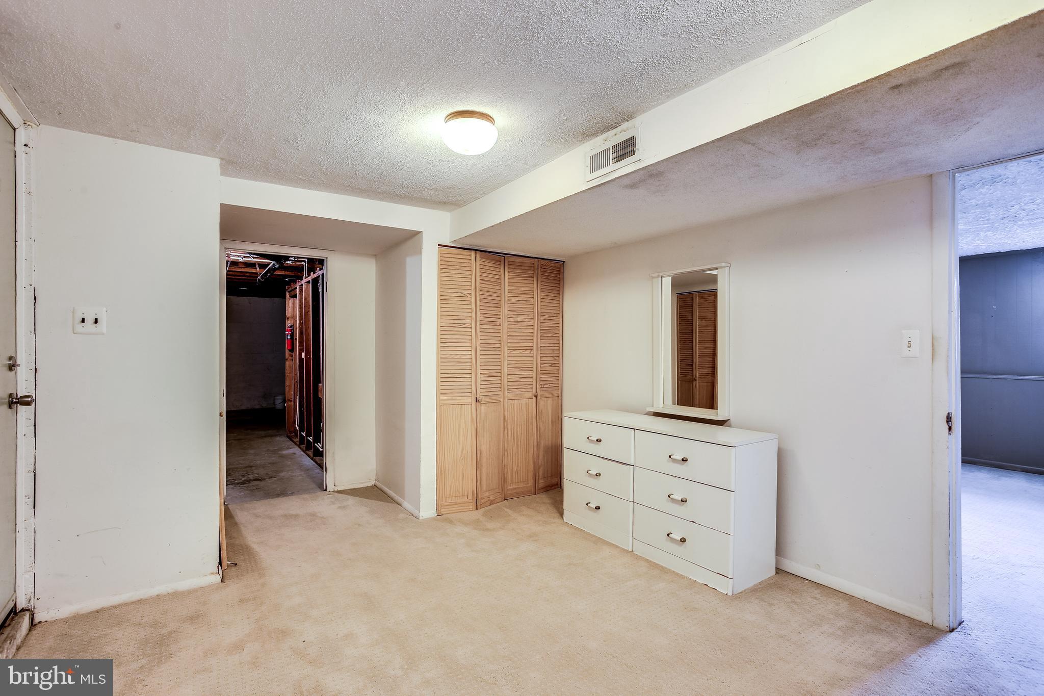 BOLLINGER ESTATES - Residential