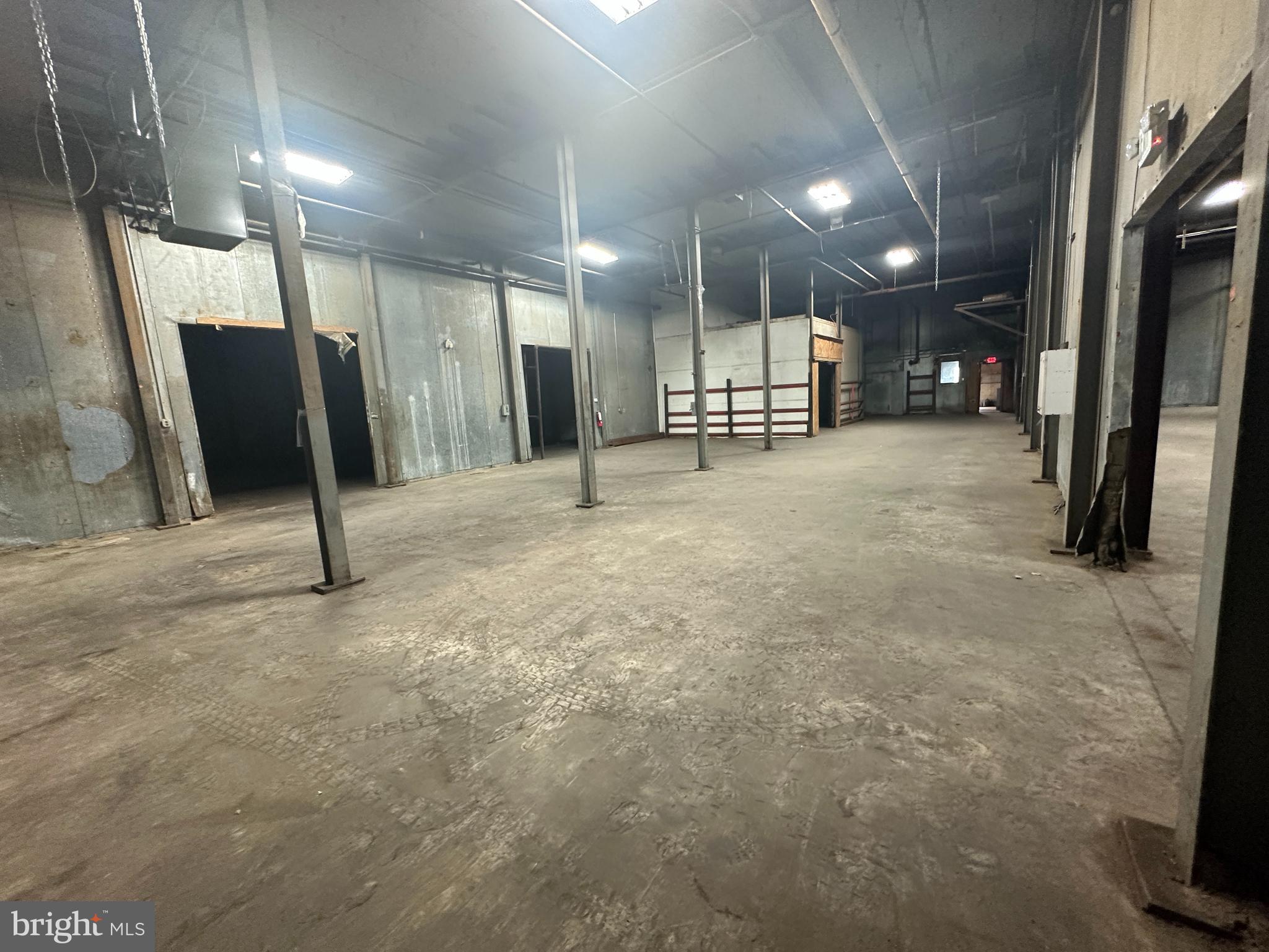 1395 SUCKLE HIGHWAY UNIT4