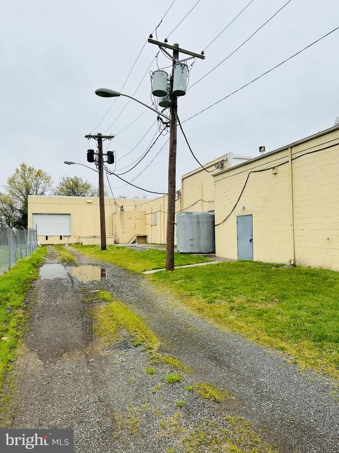 1395 SUCKLE HIGHWAY UNIT4