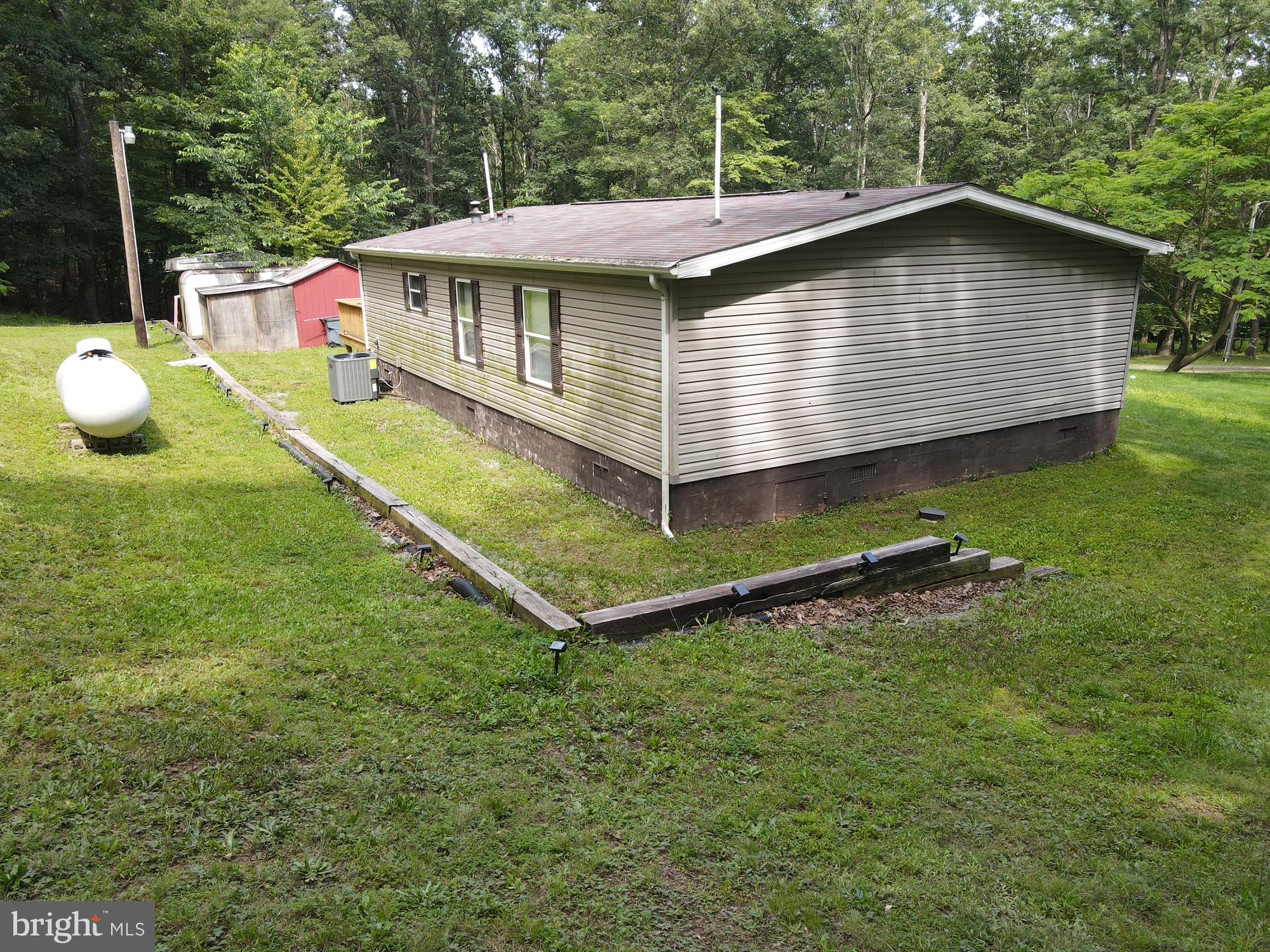 SPRING GAP MOUNTAIN - Residential