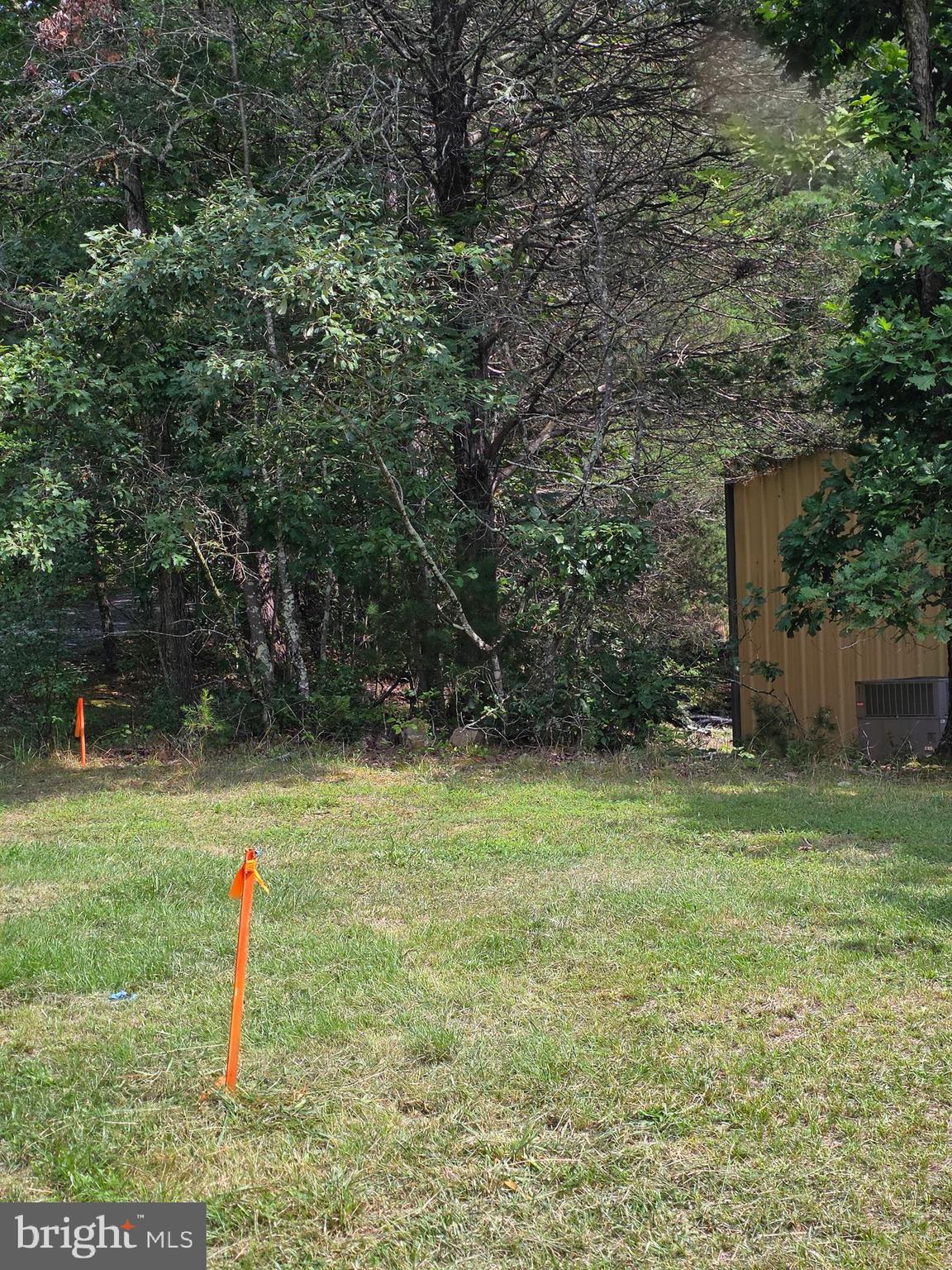 574 MOUNTAIN SLOPE LN.
