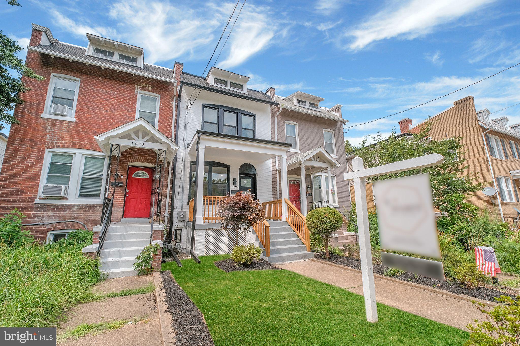 1020 HAMLIN STREET NE