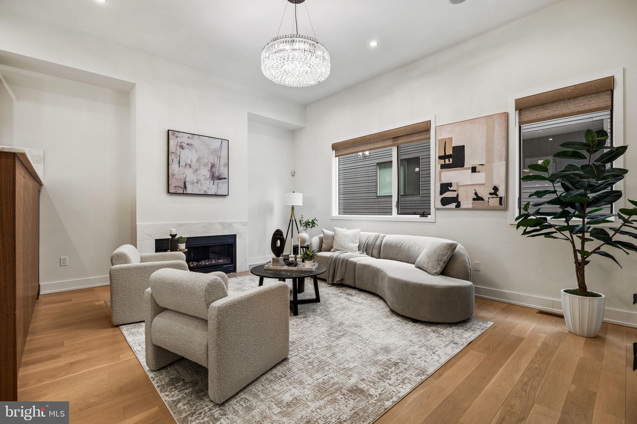 BELLA VISTA - Residential