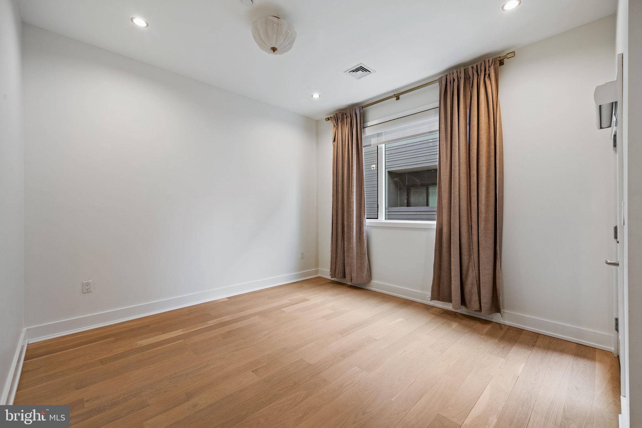BELLA VISTA - Residential