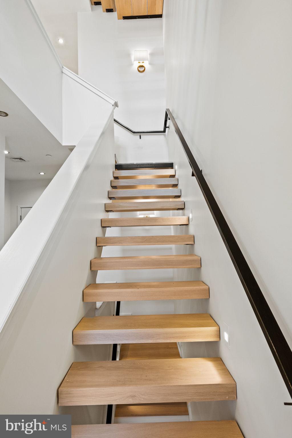 BELLA VISTA - Residential