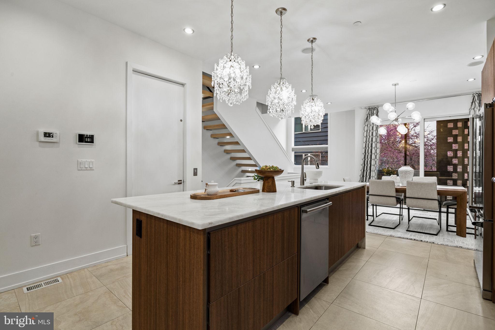 BELLA VISTA - Residential