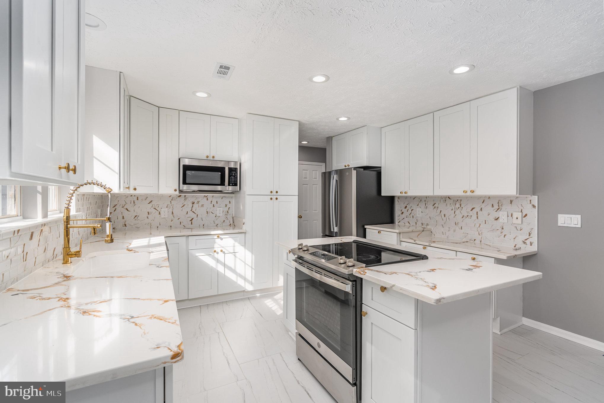 ST GEORGES ESTATES - Residential Lease