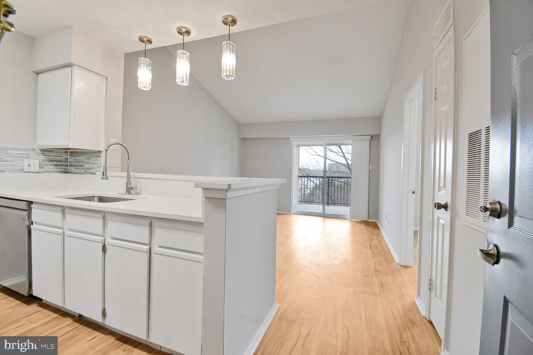 3307 WYNDHAM CIRCLE 4163