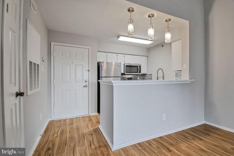 3307 WYNDHAM CIRCLE 4163 ALEXANDRIA VA 22302