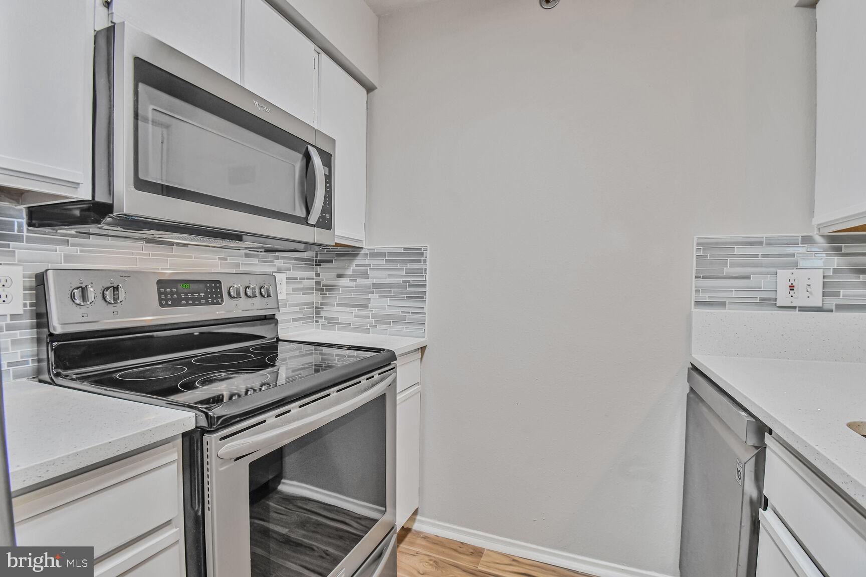 3307 WYNDHAM CIRCLE 4163