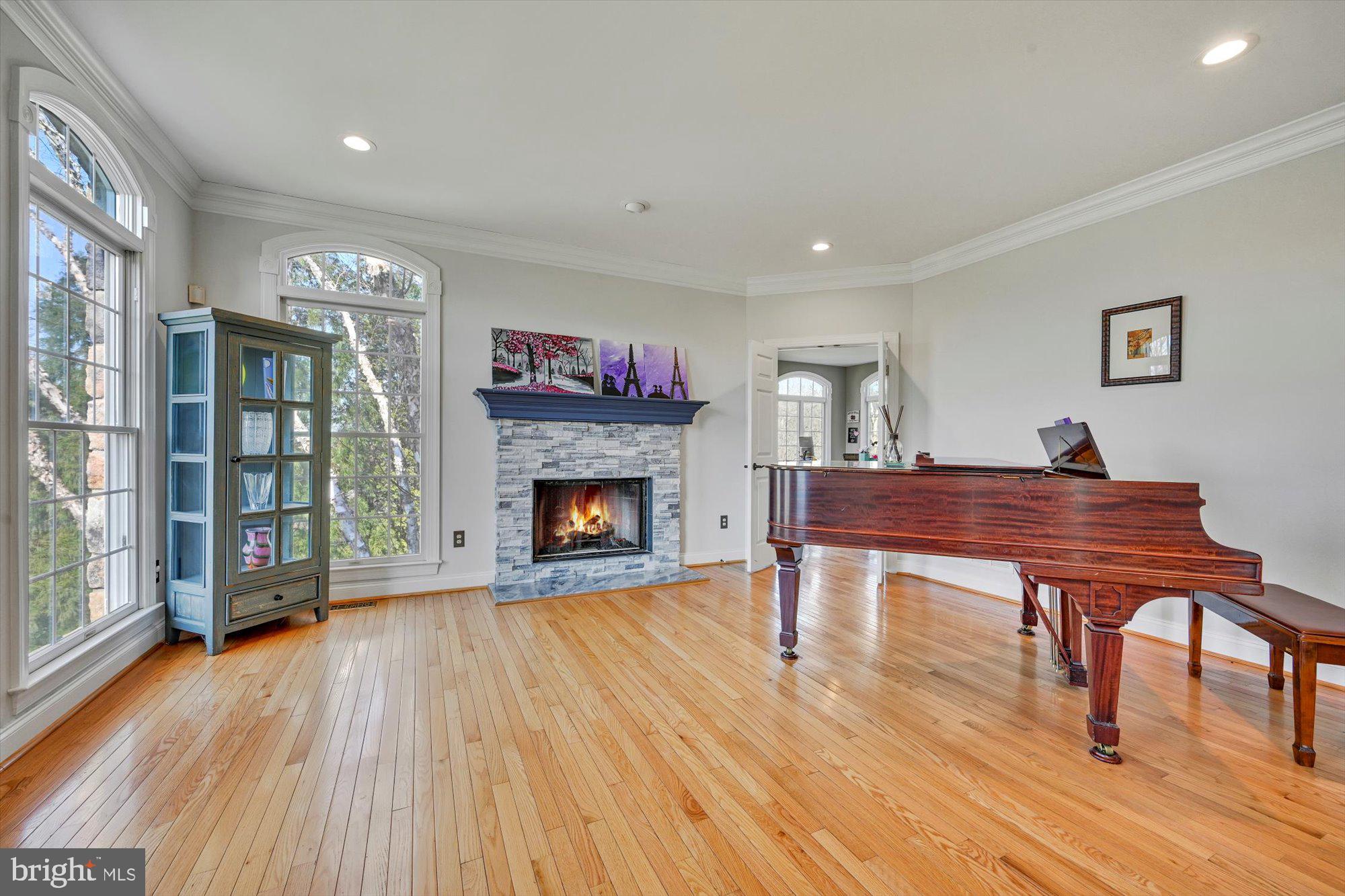 HILLHURST - Residential