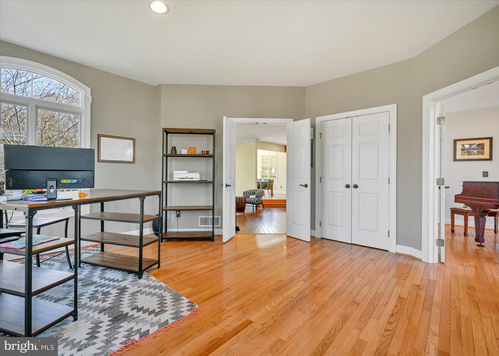 HILLHURST - Residential