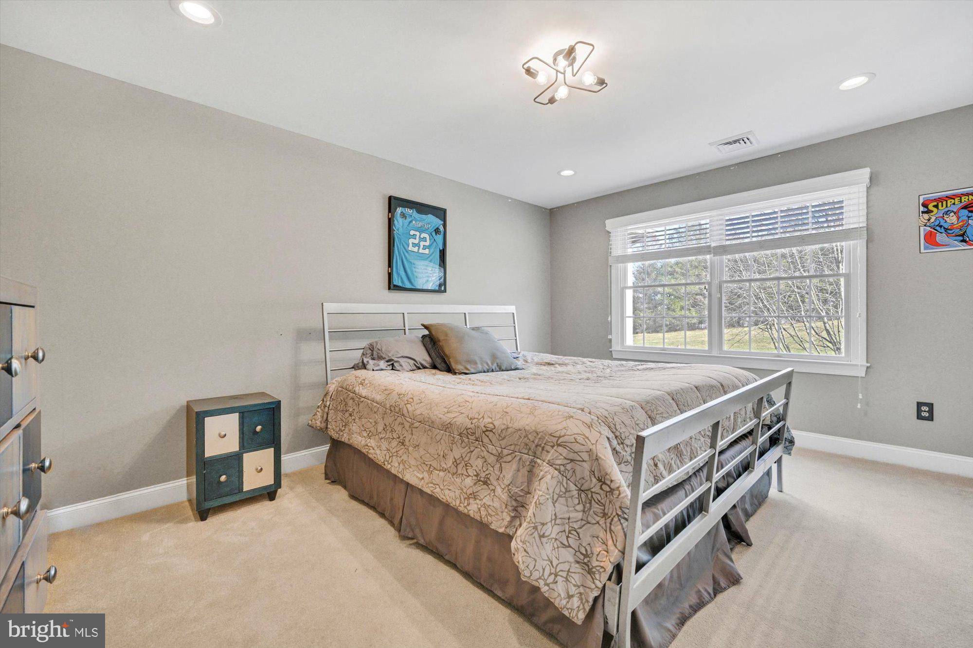 HILLHURST - Residential