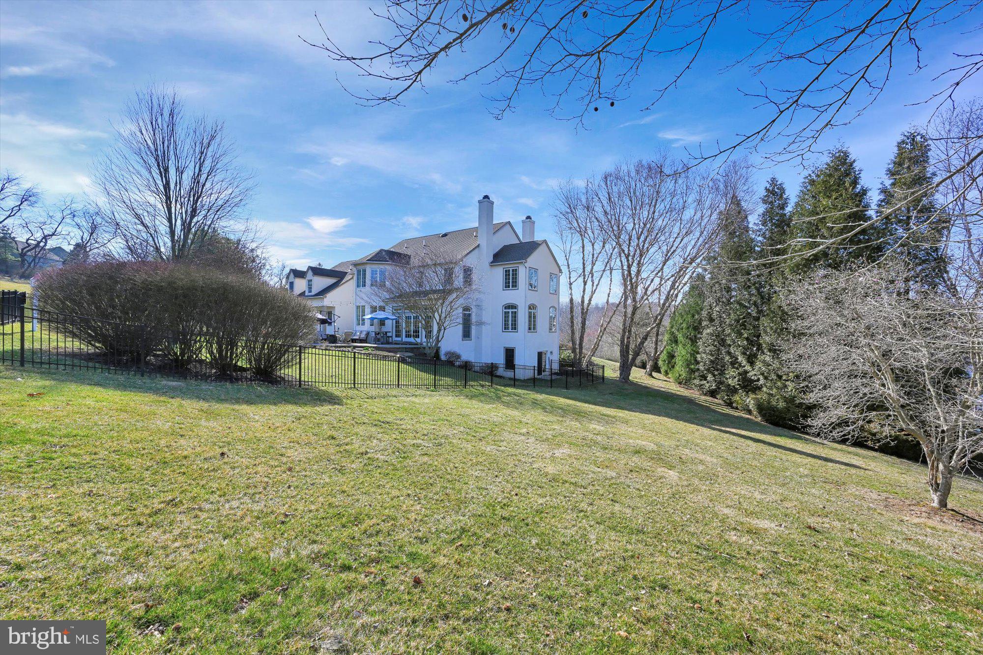 HILLHURST - Residential