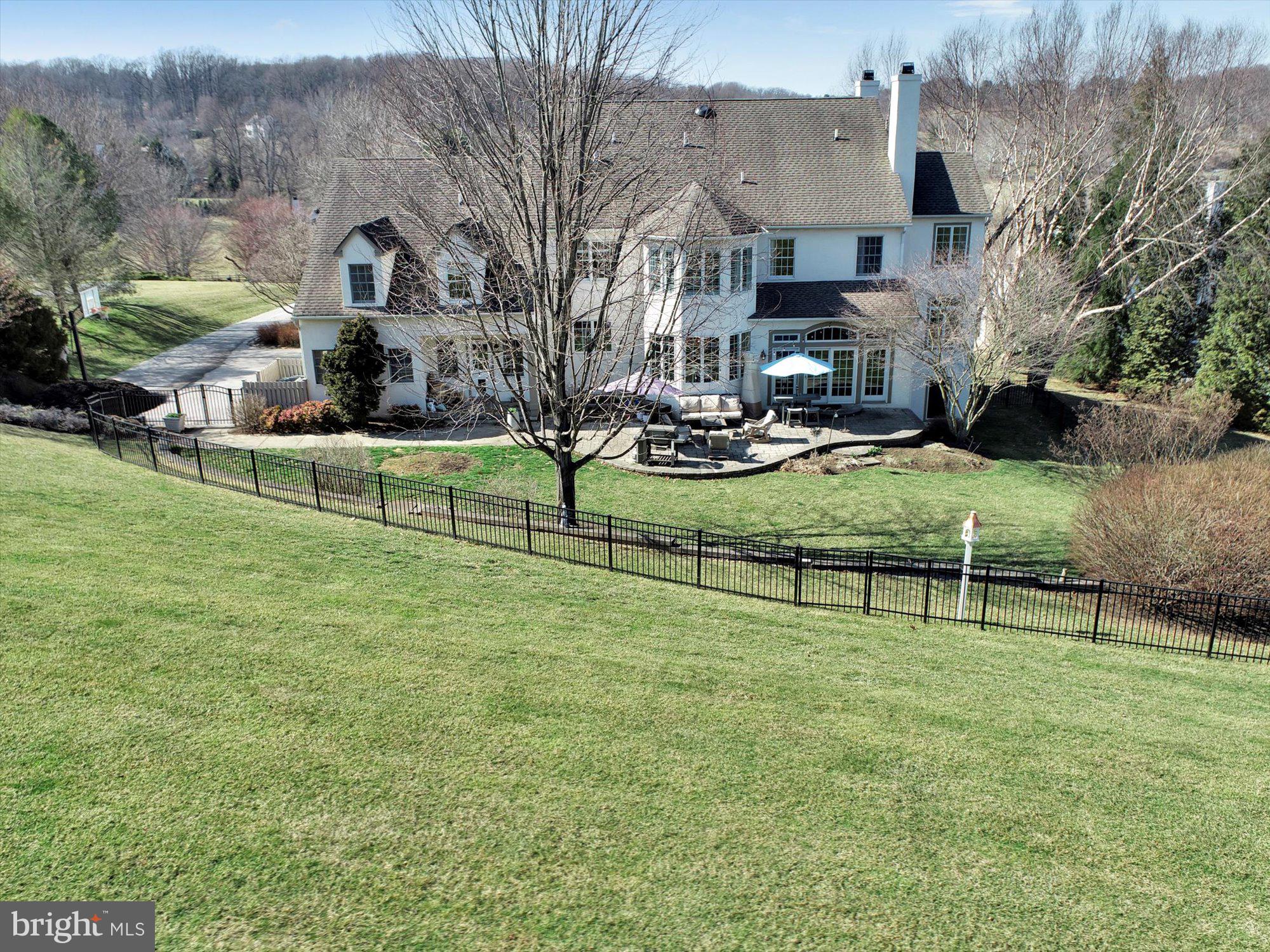 HILLHURST - Residential