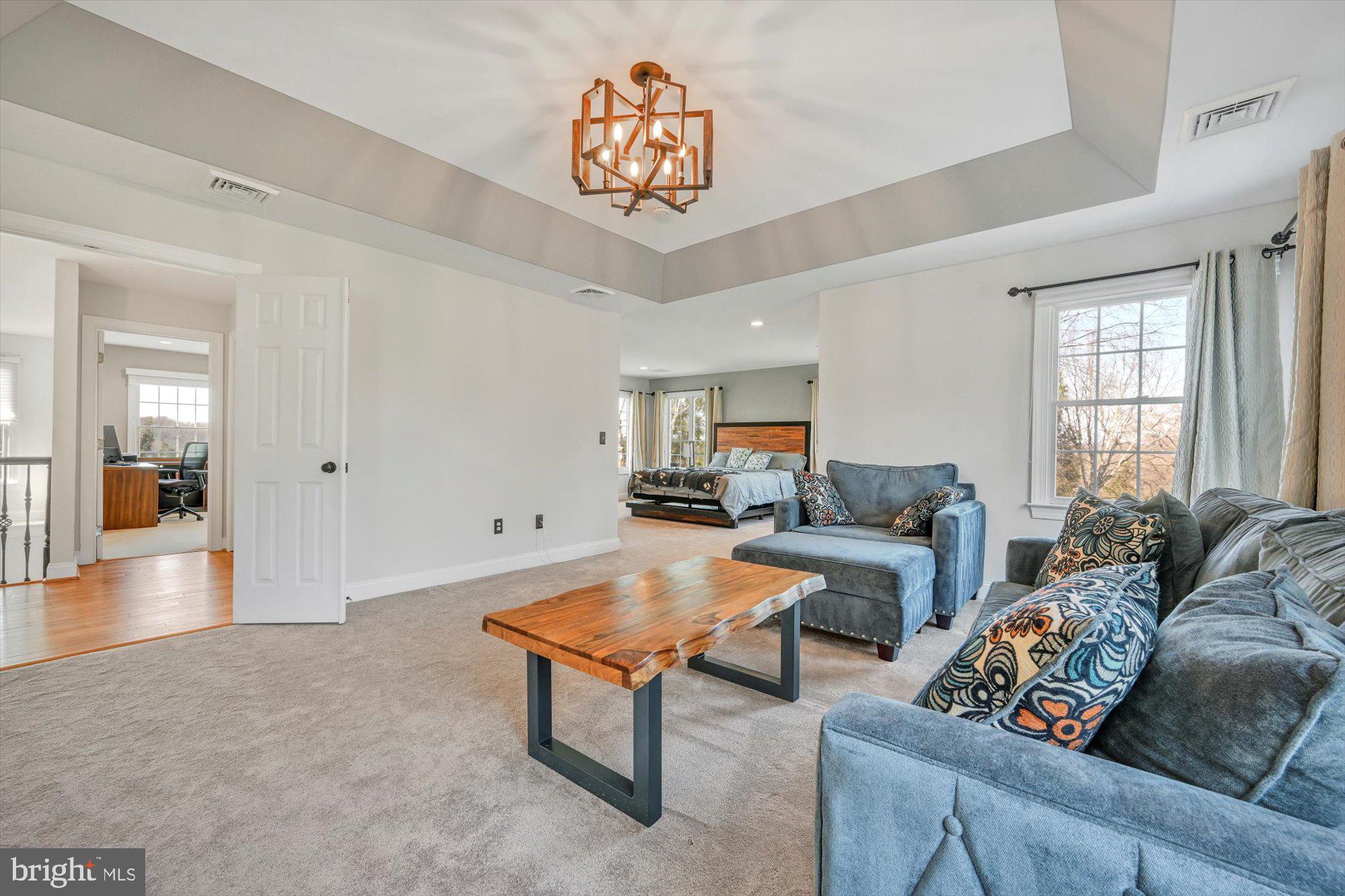 HILLHURST - Residential