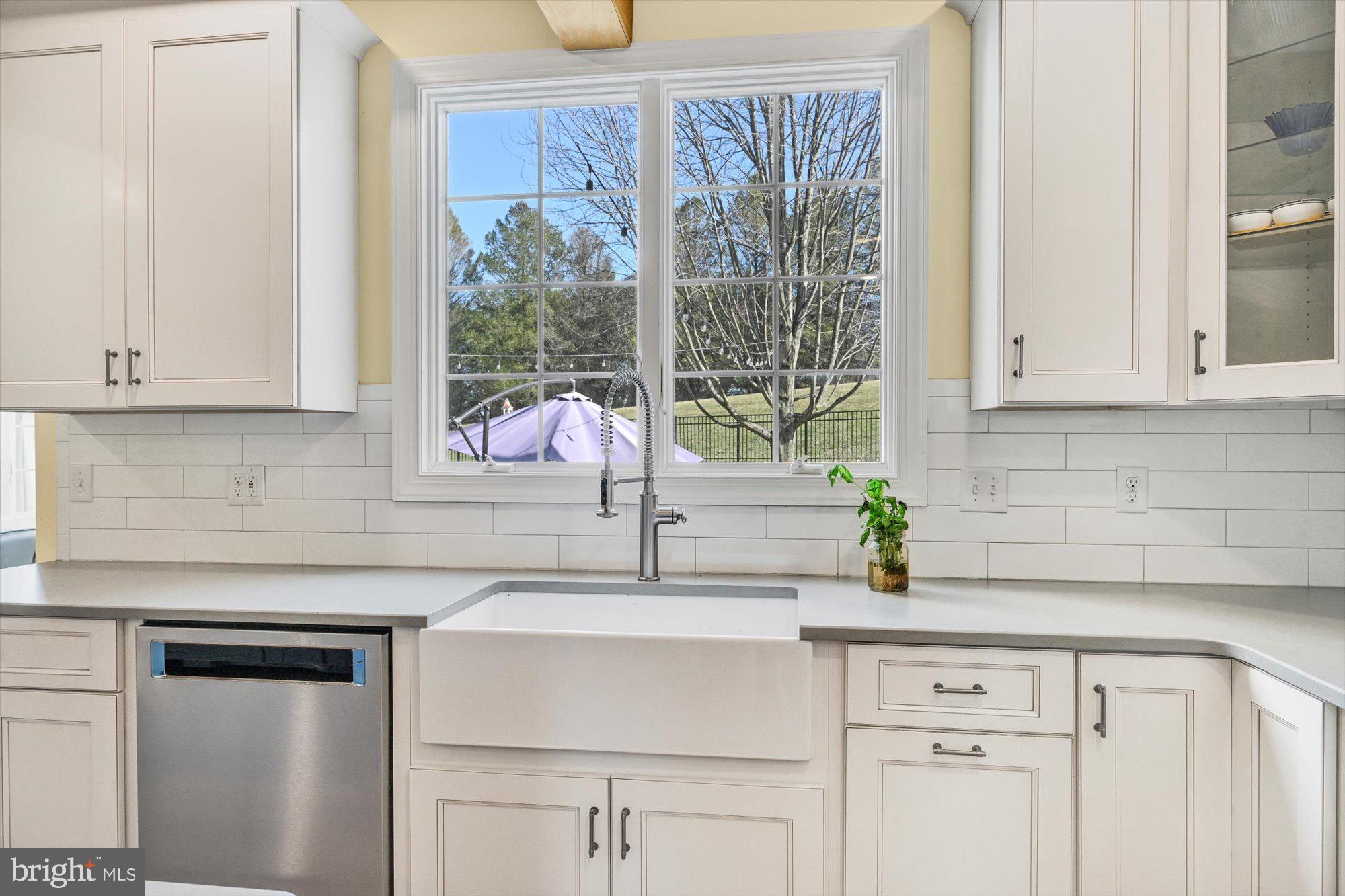 HILLHURST - Residential