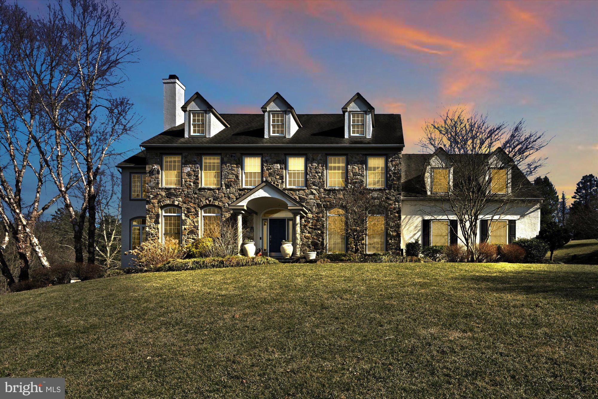 HILLHURST - Residential