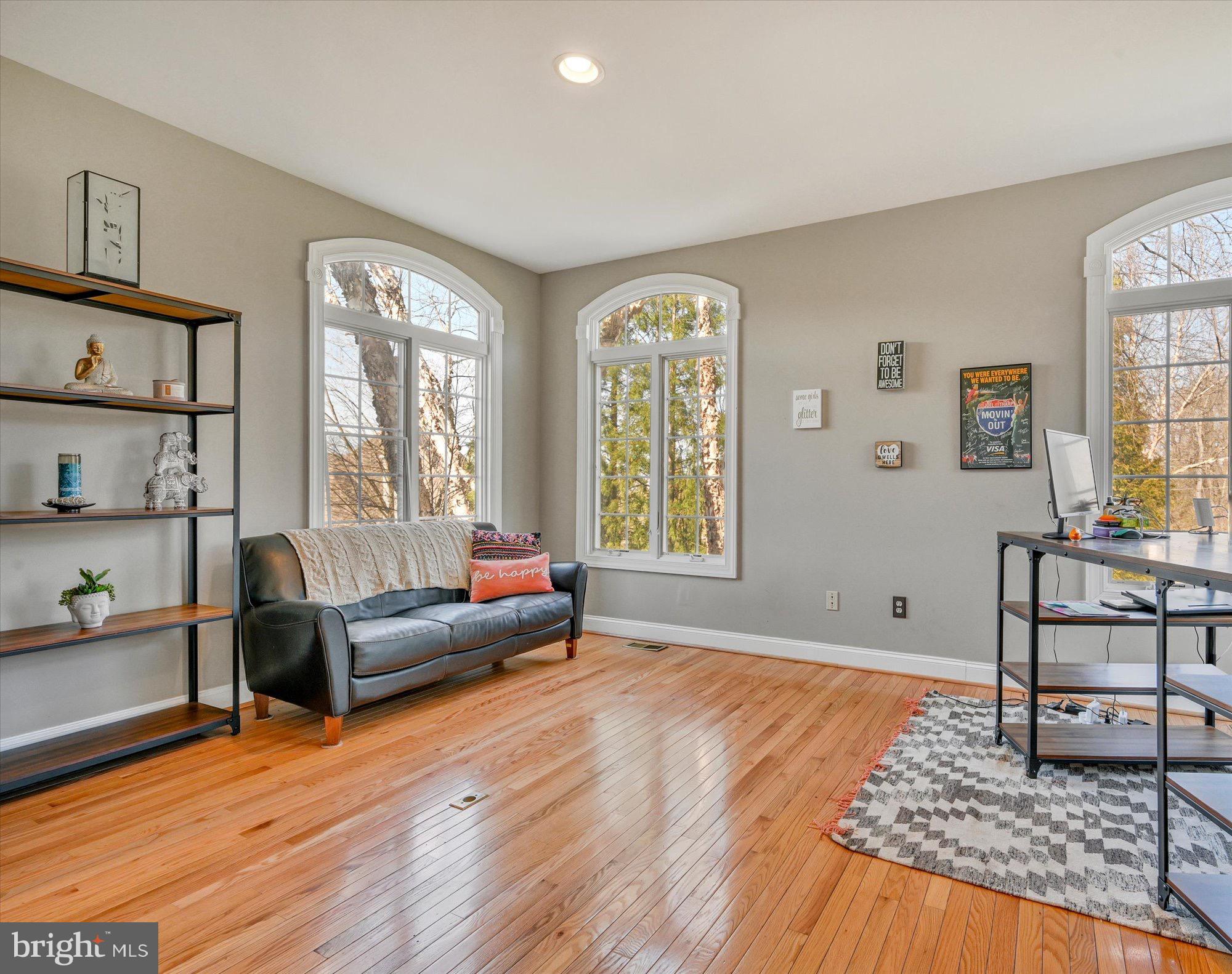 HILLHURST - Residential